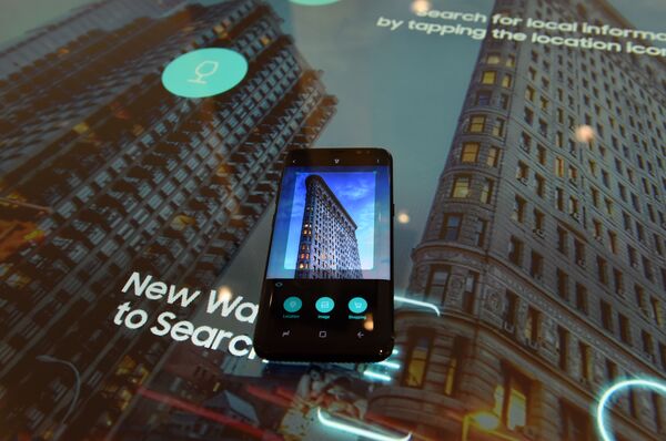 На презентации смартфонов Samsung Galaxy S8 и S8+ в Нью-Йорке