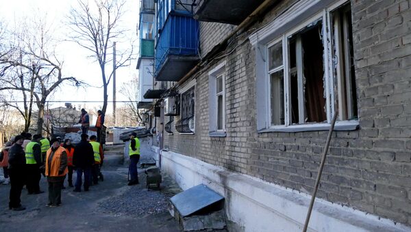 Жилой многоквартирный дом, пострадавший в результате обстрела Ясиноватой в Донецкой области украинскими силовиками. Архивное фото