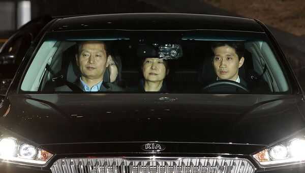 Экс-президент Южной Кореи Пак Кын Хе после вынесения решения об аресте в Сеуле. 31 марта 2017