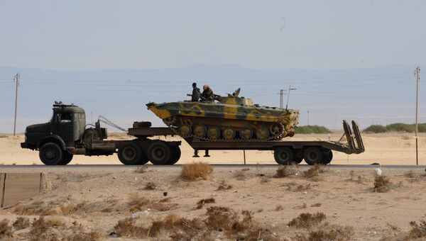 Военная техника Сирийской арабской армии (САА) на дороге к Пальмире. Архивное фото