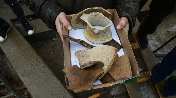 Исторические артефакты, обнаруженные археологами в ходе подготовительных работ по реконструкции центральных улиц Москвы
