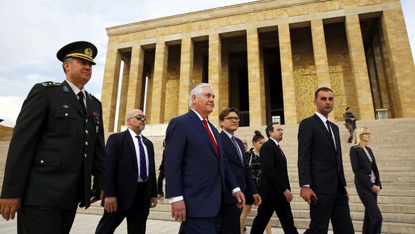 Госсекретарь США Рекс Тиллерсон во время визита в Анкару, Турция. 30 марта 2017 года