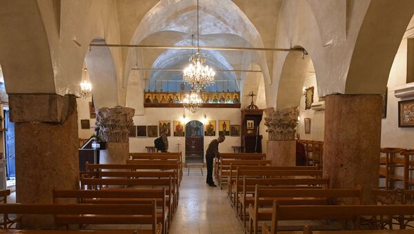 Церковь в христианском городе Мхарде на севере от города Хама, освобожденный сирийской армией от боевиков.