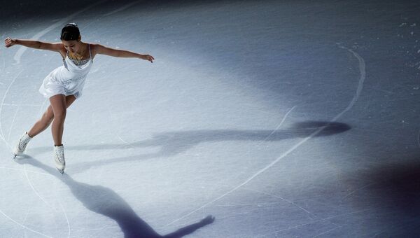 Маи Михара, занявшая 5-е место в женском одиночном катании, во время показательных выступлений чемпионата мира по фигурному катанию в Хельсинки