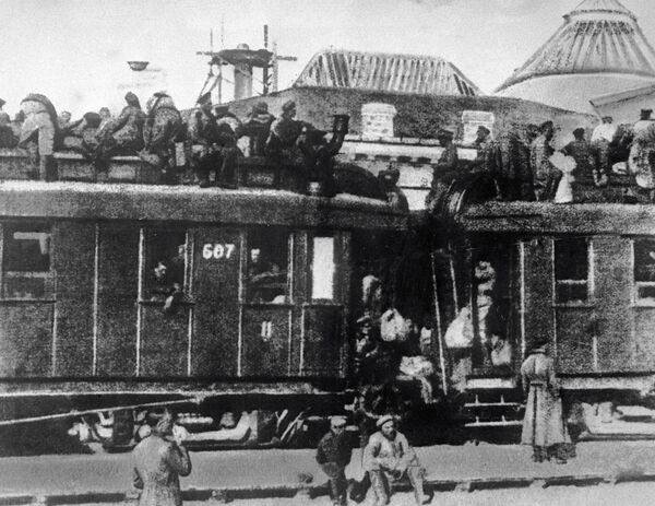 Разруха на транспорте. 1917 год Разруха на транспорте. 1917 год