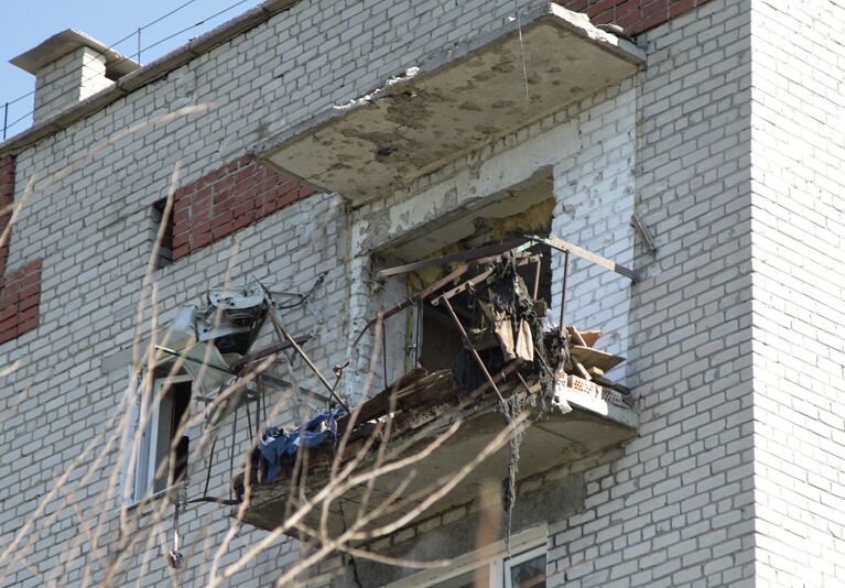 Жизнь в прифронтовом поселке Донецк-Северный в Донбассе