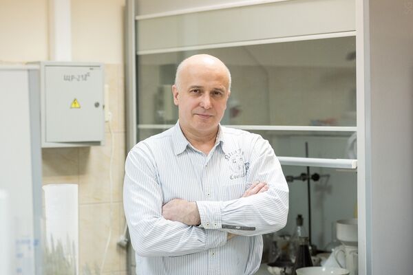 Георгий Фролов, создатель антикариесных пломб Георгий Фролов, создатель антикариесных пломб