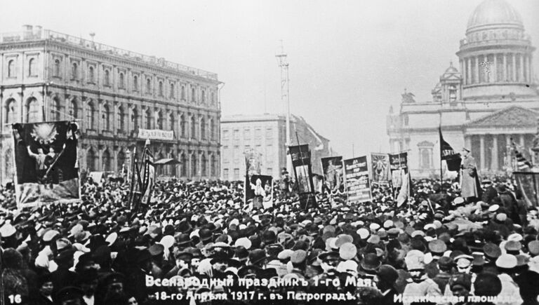 Первомайская демонстрация на Исаакиевской площади