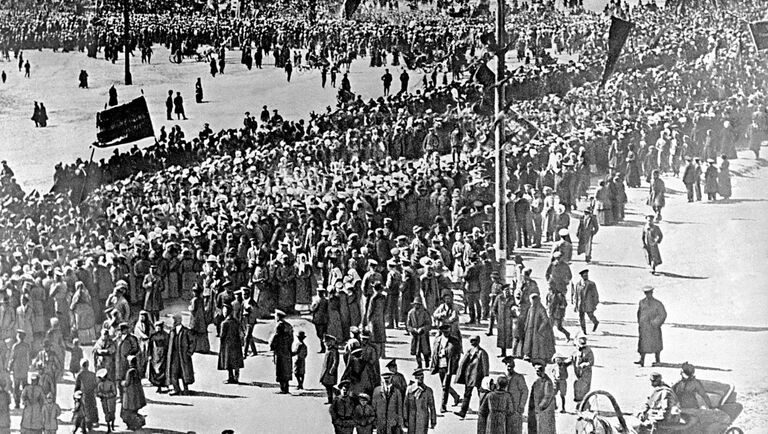 Демонстрация 1 Мая 1917 года на Верх-Исетском заводе