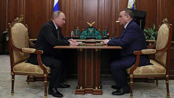 Президент РФ Владимир Путин и врио главы Марий Эл Александр Евстифеев. Архивное фото