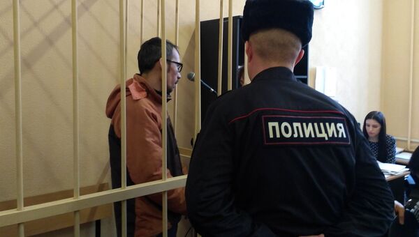 Предполагаемый вербовщик террористов Журабек Муратов в суде Санкт-Петербурга