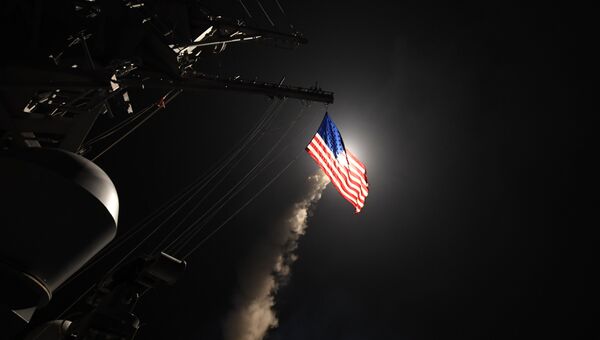 Флаг США на военном корабле. Архивное фото