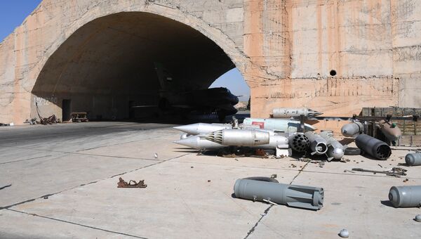Последствия ракетного удара США по авиабазе в Сирии. 7 апреля 2017