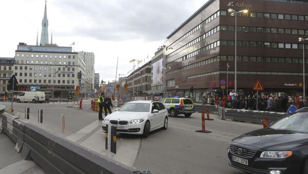 Полицейские в центре Стокгольма, Швеция. 7 апреля 2017