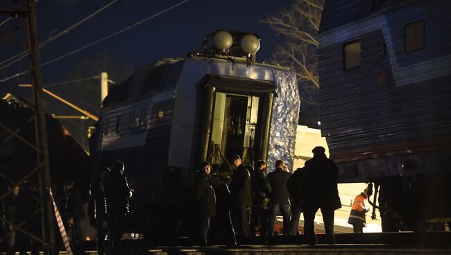 Столкновение пассажирского поезда и электрички на западе Москвы