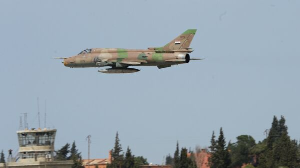 Самолет сирийских военно-воздушных сил на аэродроме Шайрат. Архивное фото