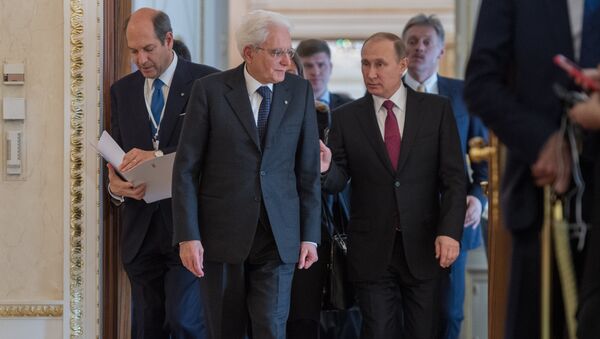 Президент РФ Владимир Путин и президент Италии Серджо Маттарелла во время встречи. 11 апреля 2017