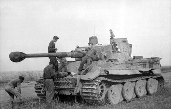 Немецкий танк Тигр. 1943 год