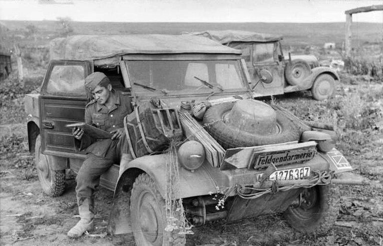 Немецкий военный автомобиль Kubelwagen. 1943 год