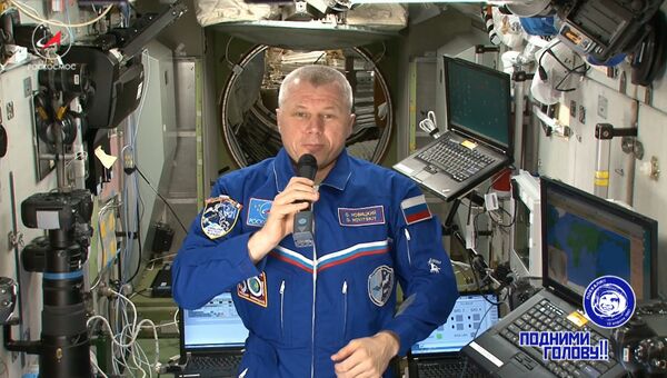 Космонавт Новицкий с борта МКС поздравил россиян с Днем космонавтики