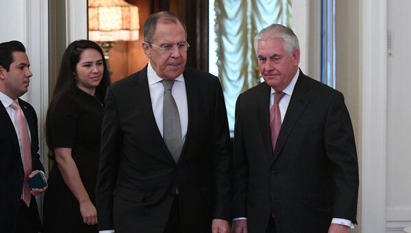 Министр иностранных дер РФ Сергей Лавров и Государственный секретарь США Рекс Тиллерсон во время переговоров в Москве. 12 апреля 2017