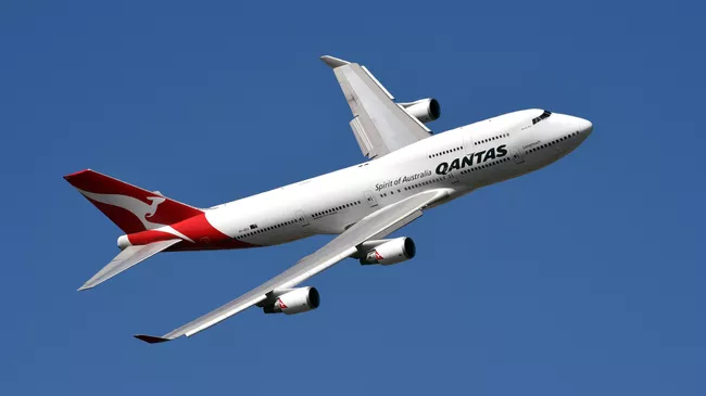Самолет Боинг-747 авиакомпании Qantas
