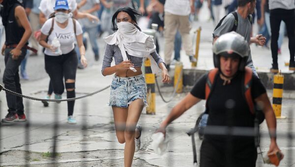 Акция протеста против президента Венесуэлы Николаса Мадуро в Каракасе, Венесуэла