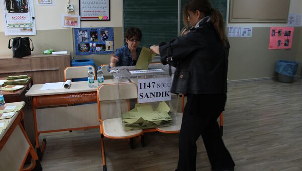 Голосование на референдуме в Турции. Архивное фото