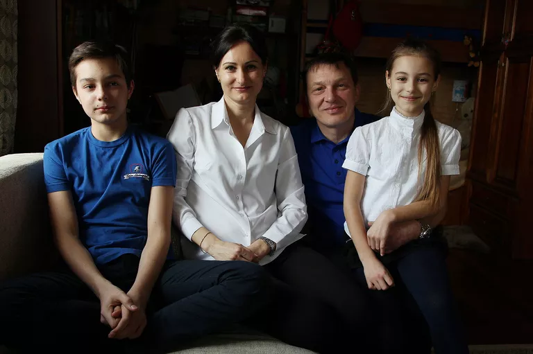 Планы на будущее у Дани очень серьезные, он собирается поступать в физико-математическую школу при МГТУ имени Н. Э. Баумана Планы на будущее у Дани очень серьезные, он собирается поступать в физико-математическую школу при МГТУ имени Н. Э. Баумана