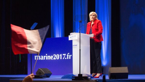 Лидер политической партии Франции Национальный фронт, кандидат в президенты Франции Марин Ле Пен. Архивное фото