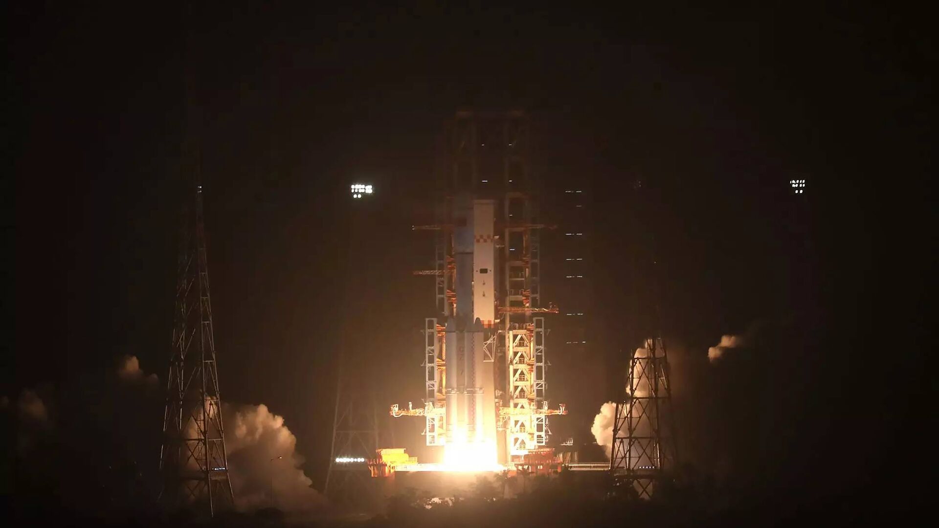 Запуск первого грузового космического корабля Тяньчжоу-1 в Китае. 20 апреля 2017 год - РИА Новости, 1920, 29.05.2021