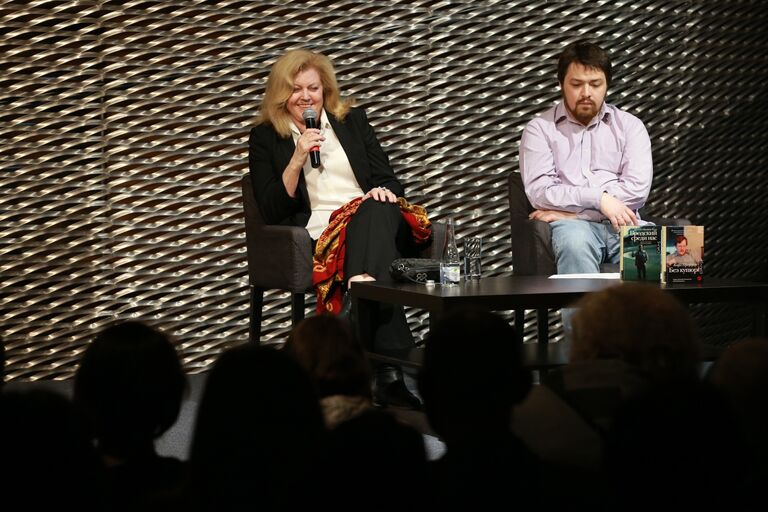 Эллендея Проффер-Тисли во время презентации книги Карла Проффера Без купюр в Еврейском музее и Центре толерантности Эллендея Проффер-Тисли во время презентации книги Карла Проффера Без купюр в Еврейском музее и Центре толерантности