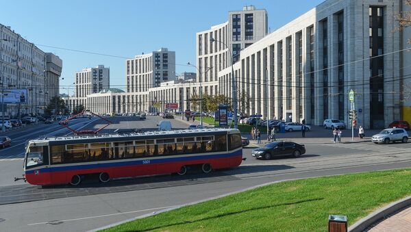 Трамвай на Каланчевской улице в Москве.Архивное фото