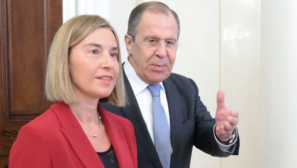 Федерика Могерини во время встречи с министром иностранных дел Сергеем Лавровым. Архивное фото