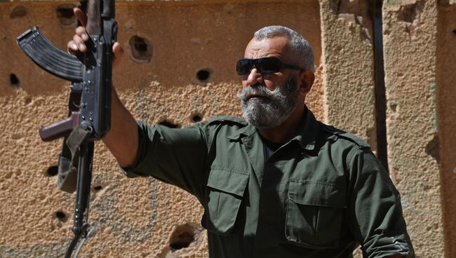 Генерал республиканской гвардии Исама Захреддин в сирийском городе Дейр-эз-Зор. Архивное фото