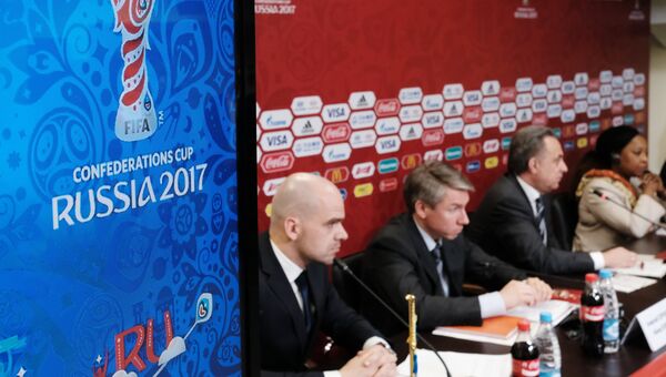 Пресс-брифинг по итогам заседания Совета Оргкомитета Россия-2018 при участии FIFA. 25 апреля 2017