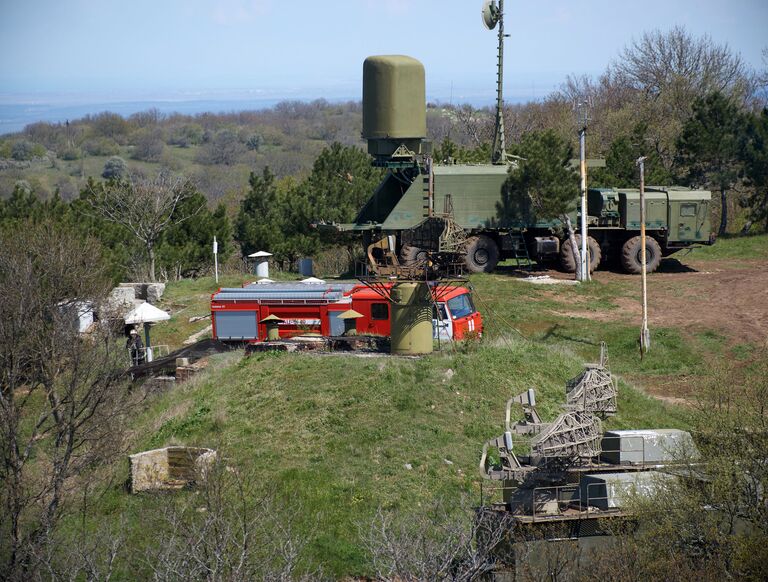 Мобильная РЛС обзорного типа с радиолокационной станцией в Крыму Мобильная РЛС обзорного типа с радиолокационной станцией в Крыму