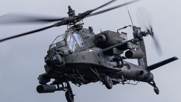 Вертолет AH-64 Apache. Архивное фото