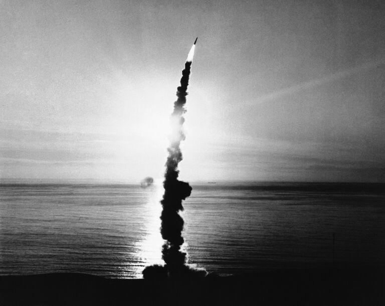 Испытания межконтинентальной баллистической ракеты Minuteman III. 1971 год Испытания межконтинентальной баллистической ракеты Minuteman III. 1971 год