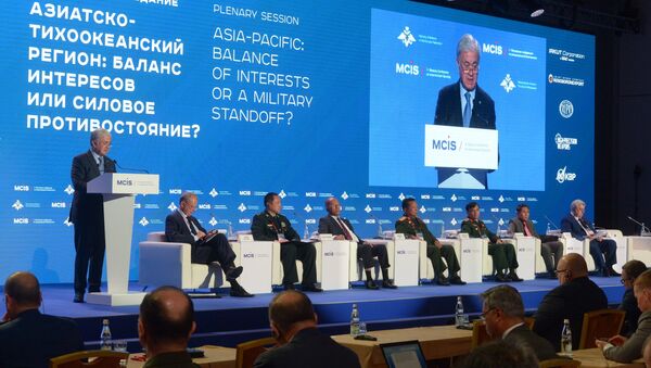 Генеральный секретарь ШОС Рашид Алимов (слева) на Московской конференции по международной безопасности. Архивное фото