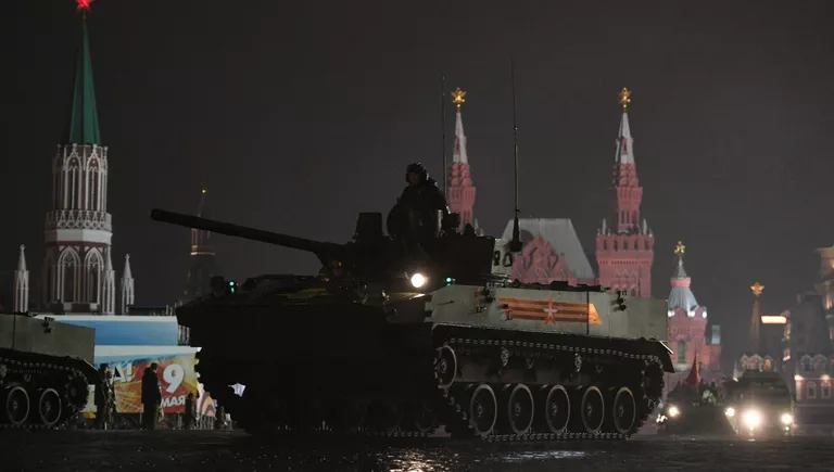 Боевые машины десанта БМД-4 М Садовница на репетиции парада Победы на Красной площади