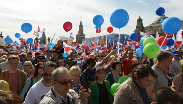 Первомайская демонстрация трудящихся на Красной площади. Архивное фото