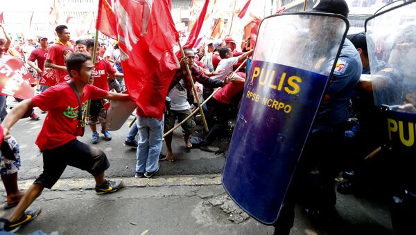 Столкновения с полицией во время первомайской демонстрации в Маниле, Филиппины