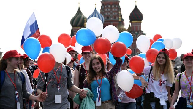 Первомайская демонстрация на Красной площади. Архивное фото