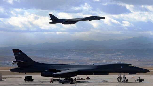 Бомбардировщики B-1B Lancer ВВС США. Архивное фото