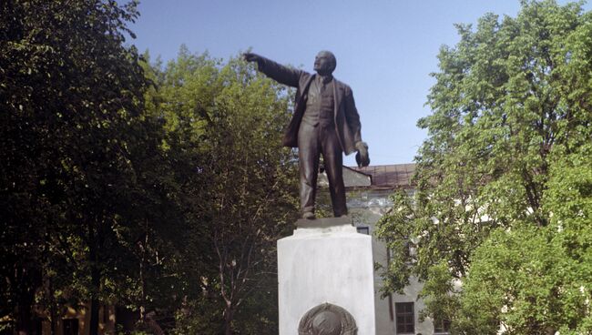 Памятник В.И. Ленину в Калуге