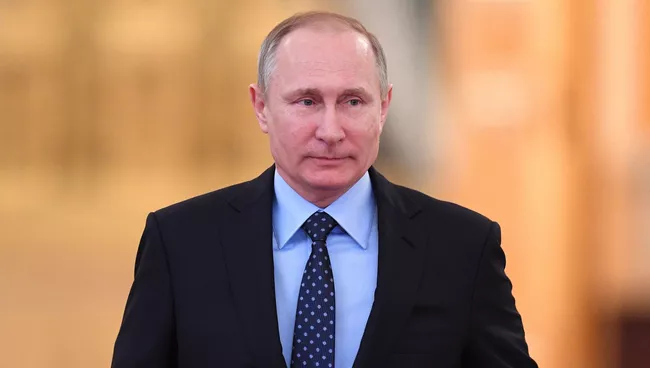 Президент РФ Владимир Путин на совместном заседании Госсовета и Комиссии по мониторингу достижения целевых показателей социально-экономического развития. 4 мая 2017