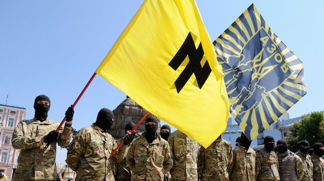 Бойцы батальона Азов в 2014 году в Киеве