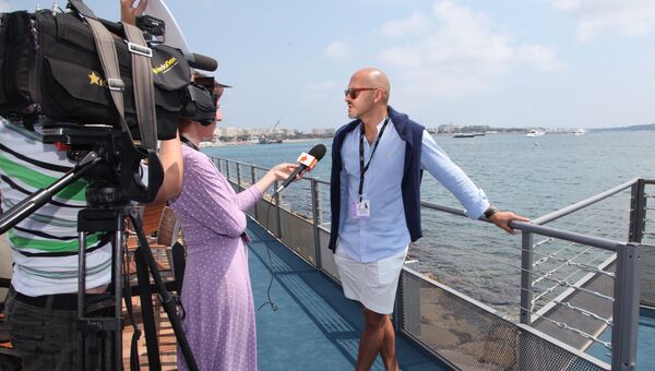 Федор Бондарчук дает интервью в рамках 64-го Ежегодного Каннского кинофестиваля