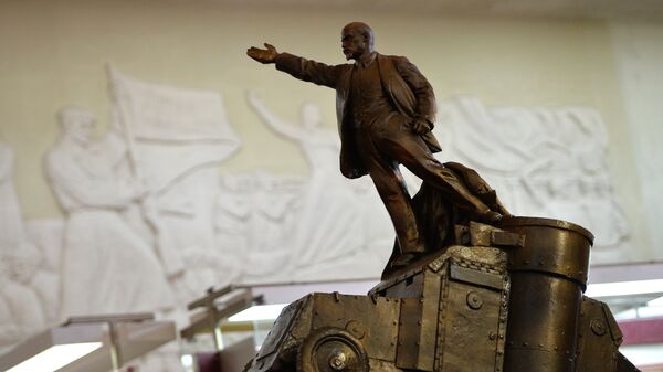 Композиция Ленин на броневике в Ульяновском музее-мемориале В.И. Ленина в Ульяновске